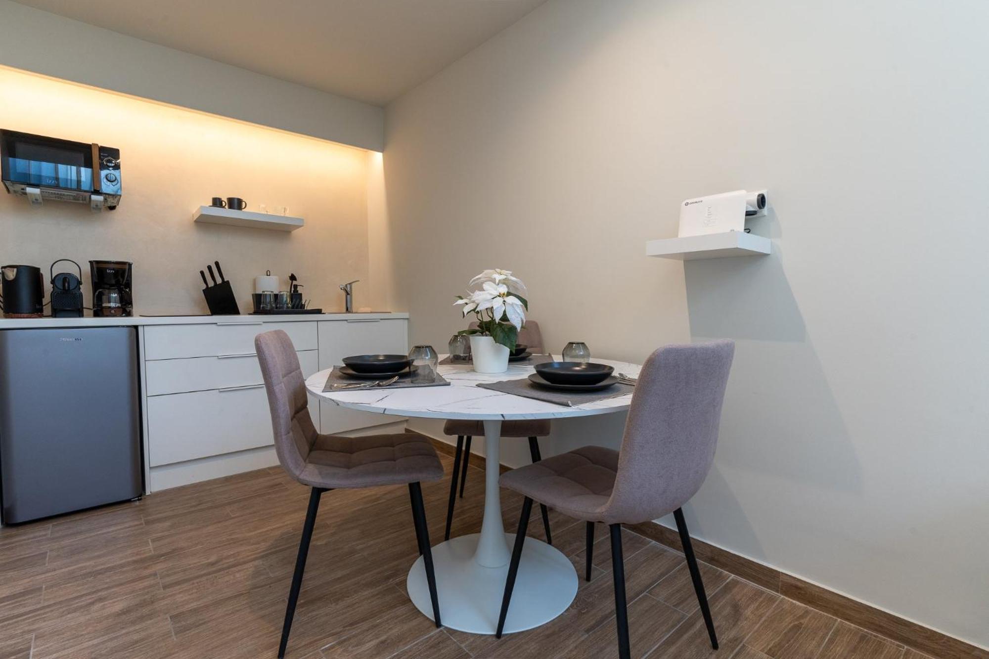 Acropolis Local Loft Leilighet Athen Eksteriør bilde